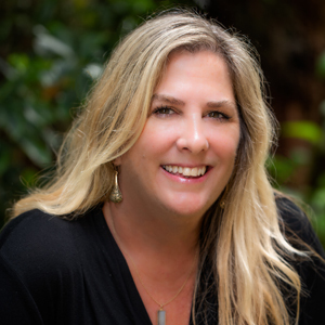 Cindy Stone